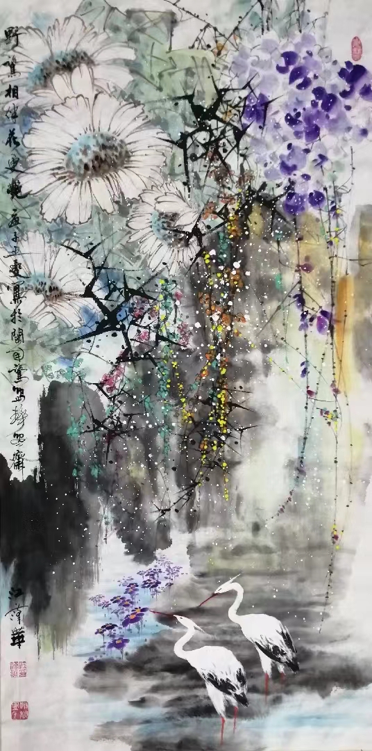 《野鹭相伴花更艳》